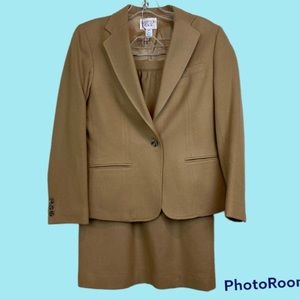 Vintage Wool Two Piece Set Blazer with Skirt Size 6
